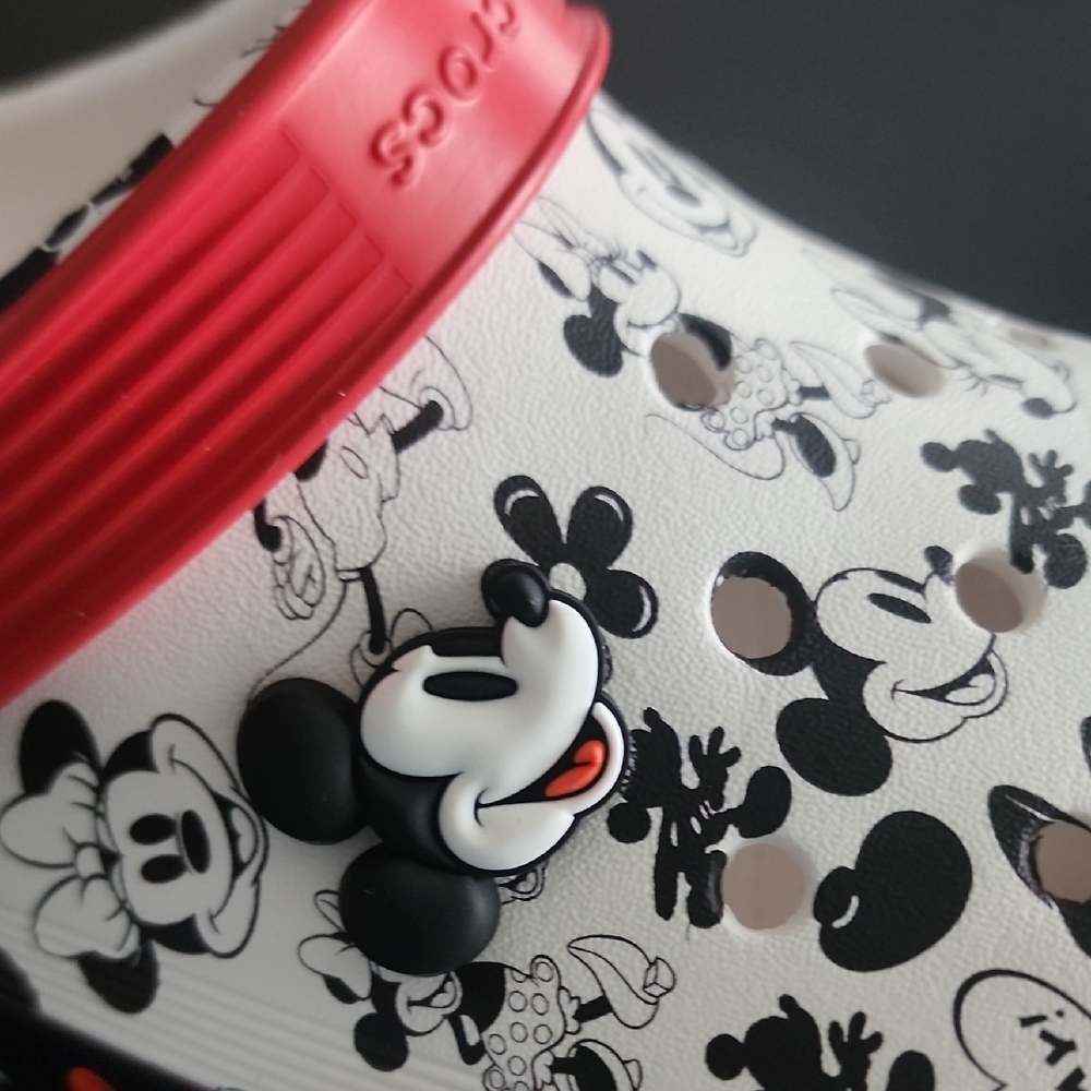 CROCS Mickey & Minnie Print Clog with Red Strap - Picture 4 of 9